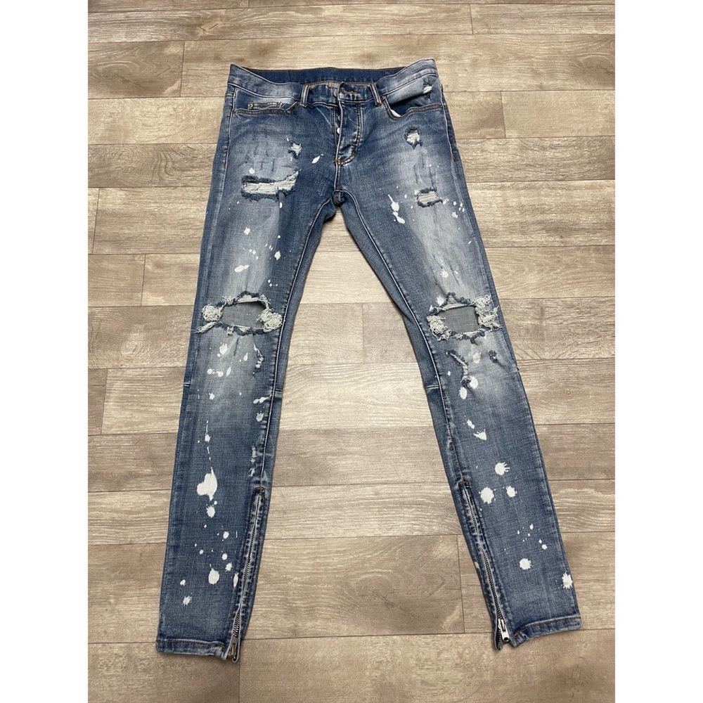 MNML distressed bleached jeans